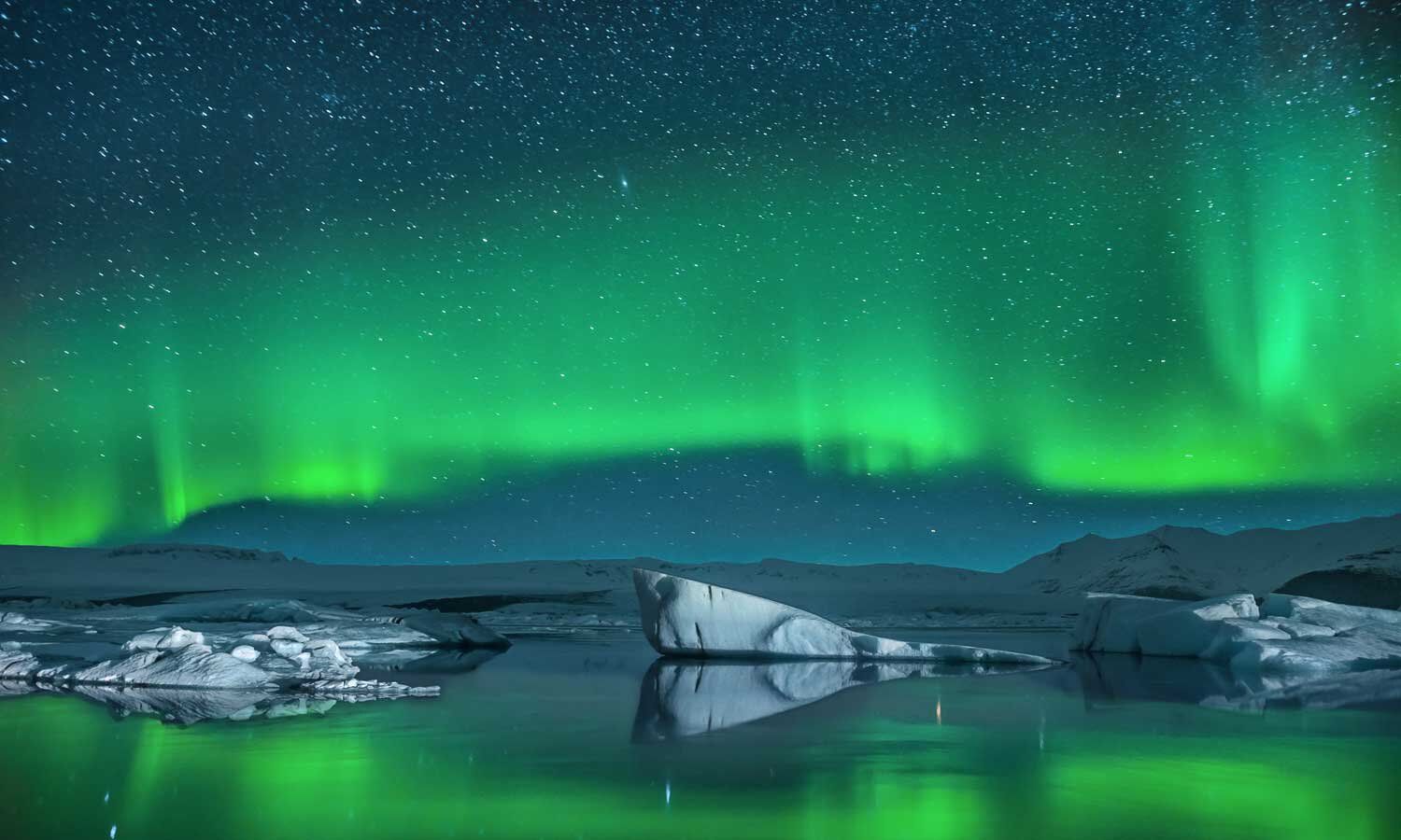 Blåt mærke Tranquility Sund og rask When is the Best Time to See the Northern Lights on an Alaska Cruise